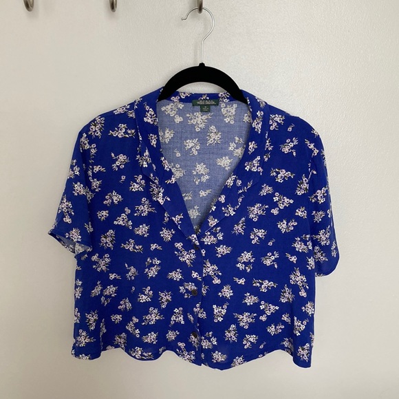 wild fable Tops - Wild Fable blouse, medium, blue floral